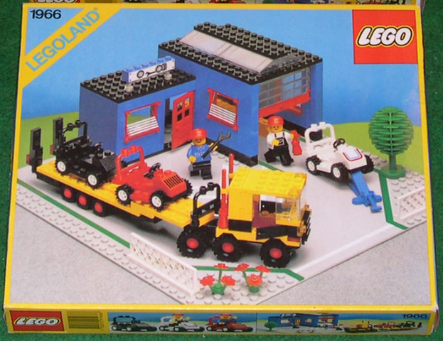 LEGO 1966 Car Repair Shop