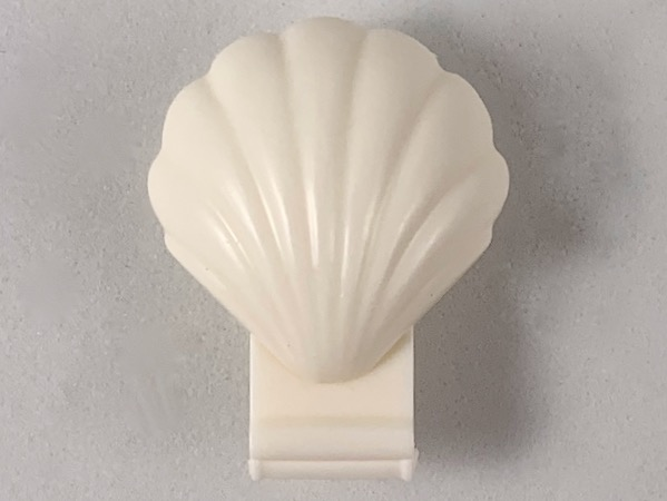 Animal, Clam [Type 1 - Continuous Scalloped Inner Lip] in White