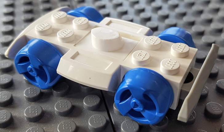 Vehicle Base 4 x 6 Racer Base with Blue Wheels in White