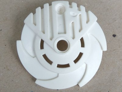 Large Figure Shield 5 x 5 with Saw Blades Circular in White