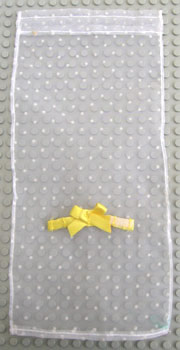 Scala, Curtain, White Dots, Yellow Bow in White