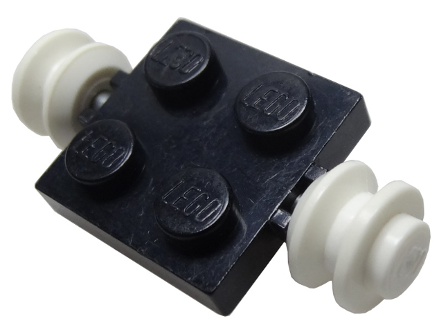 Plate Special 2 x 2 with Wheels White in Black