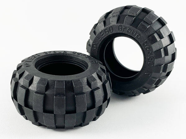 Tyre 56 x 30 R Balloon in Black
