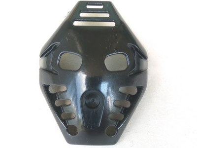 Large Figure Mask Pakari in Black