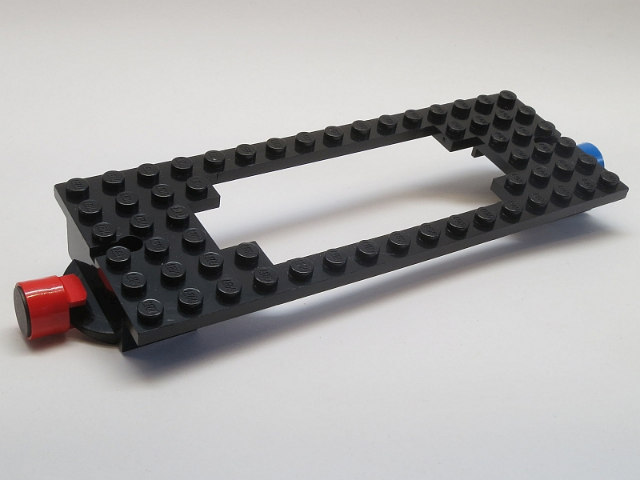 Train Base 6 x 16 Old with Magnets in Black