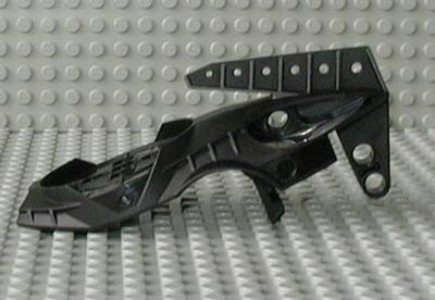 Large Figure Head Visorak with 7 Pin Holes and Axle Hole (Oohnorak) in Black