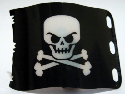 Flag 7 x 4 with Pirate Skull and Crossbones Print in Black