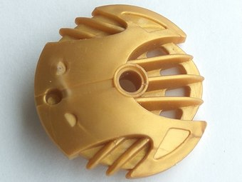 Large Figure Shield 5 x 5 with 7 Fins in Pearl Gold