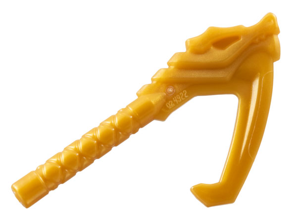 Weapon Sickle with Dragon Head in Pearl Gold