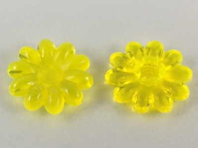 Clikits Icon, Flower 2 x 2 Large, 10 Petals with Pin [Polished] in Trans-Neon Yellow