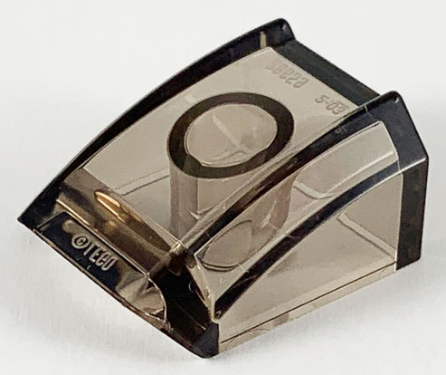 Brick Curved 2 x 2 with Lip, No Studs in Trans-Brown
