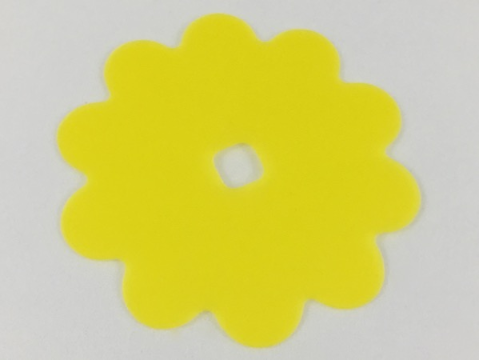 Clikits Icon Accent, Flower 7 1/4 x 7 1/4, 10 Petals in Trans-Yellow