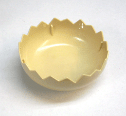 Duplo Egg Base with Jagged Edge in Tan