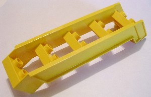 Duplo Building Staircase in Yellow