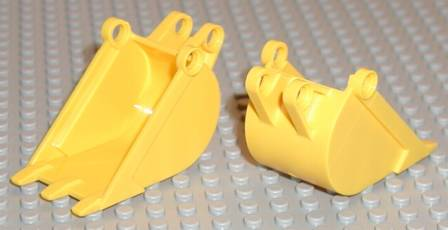 Technic Digger Bucket 4 x 4 x 9 with 3 teeth in Yellow