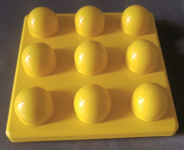 Primo Plate 3 x 3 in Yellow