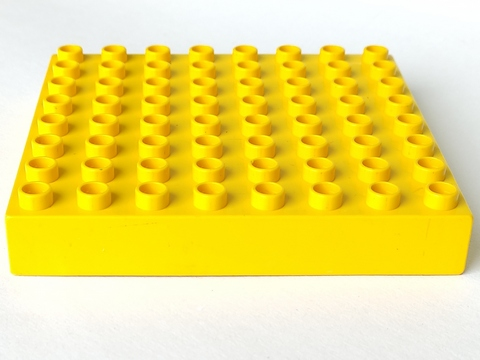Duplo Brick 8 x 8 in Yellow