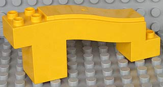Duplo Road Section, Incline with 4 studs at Top in Yellow