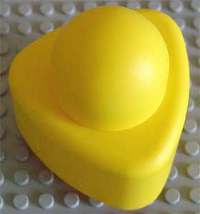Primo Brick, Triangle 1 x 1 in Yellow