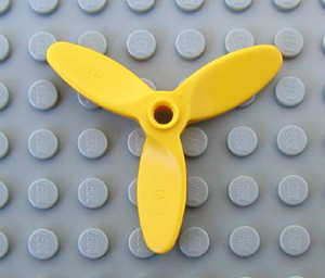 Propeller 3 Blade 5.5 Diameter, Small Pin Hole in Yellow