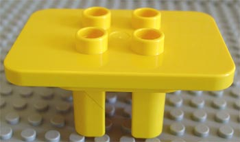 Duplo Table 3 x 4 x 1 1/2 with 4 Top Studs in Yellow