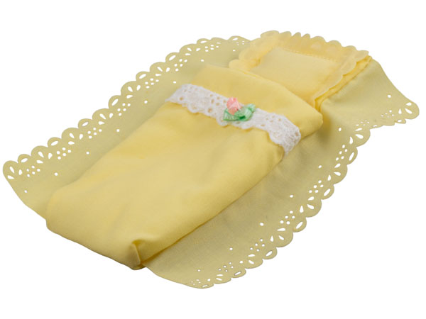 Belville, Sleeping Bag / Adult Pouch with White Lace and Pink Rose Print in Light Yellow