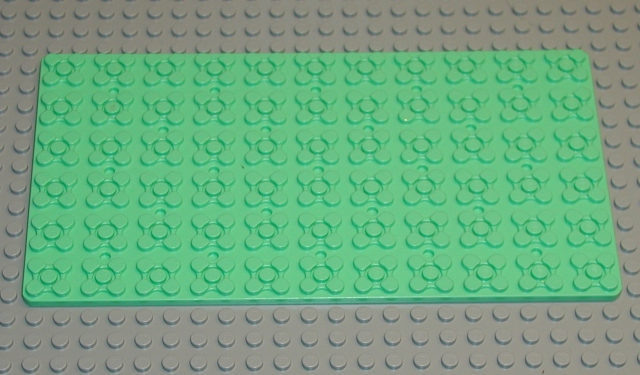 Scala, Baseplate 12 x 22 in Medium Green
