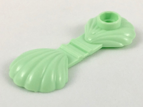 Animal, Clam [Type 1 - Continuous Scalloped Inner Lip] in Light Green