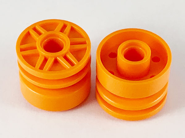 Wheel 18 x 14 with Pin Hole, Fake Bolts and Shallow Spokes in Orange