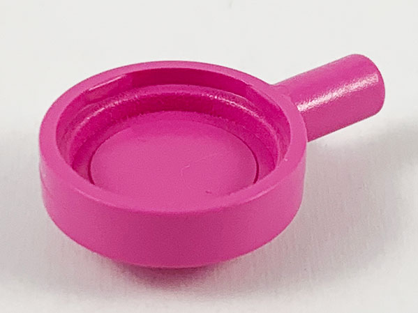 Equipment Frying Pan in Dark Pink