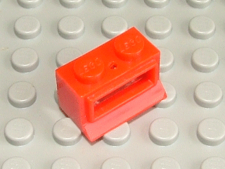 Window 1 x 2 x 1, Extended Lip, Solid Stud [with Glass] in Red