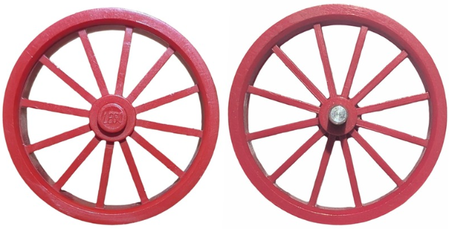 Wheel Spoked Large in Red