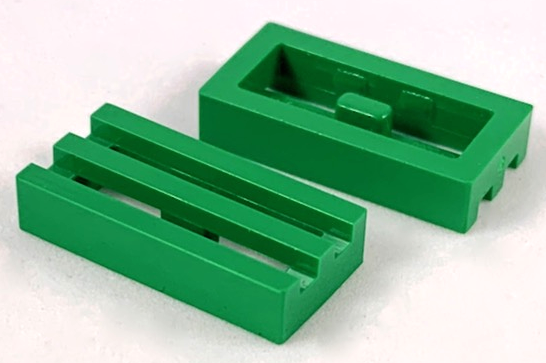 Tile Special 1 x 2 Grille without Bottom Groove in Green