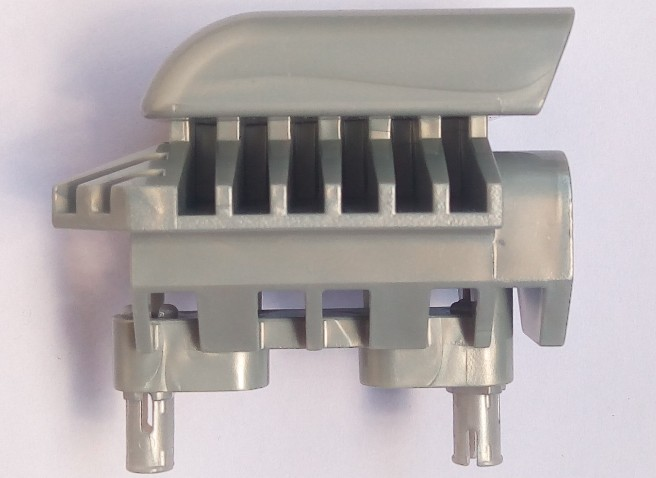 Technic Engine Tunable, Block with Trapezoidal Air Scoop with Pins in Pearl Light Gray