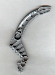 Large Figure Weapon, Claw / Fang, 2 Pin Holes (Visorak Roporak) in Pearl Light Gray