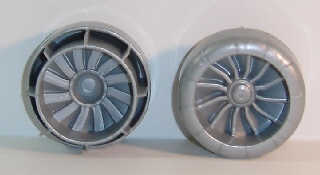 Duplo Airplane Large Engine in Pearl Light Gray