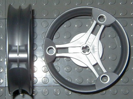 Wheel 70 x 14 mm Futuristic in Metallic Silver