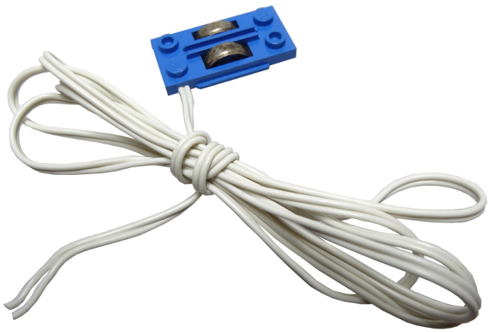 Wire with Train Track Contact Base, 97cm in Blue