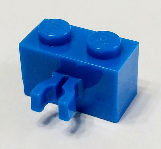 Brick Special 1 x 2 with Vertical Clip [Thick U Clip] in Blue