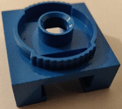 Turntable 4 x 4 Locking Grooved Base in Blue