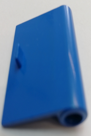 Door 1 x 3 x 4 Right with Thin Handle in Blue