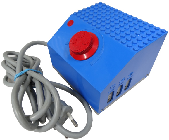 Electric Adapter / Transformer, Train 12V, for 220V in Blue