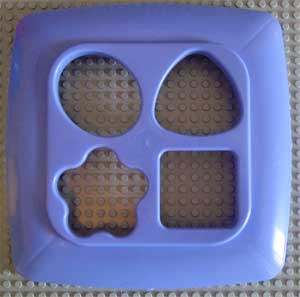 Primo Shape Sorter, Bucket Lid in Medium Violet