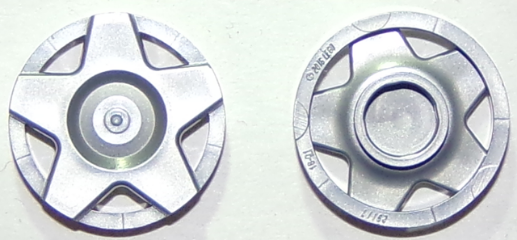 Wheel Cover 5 Spoke Wide in Flat Silver