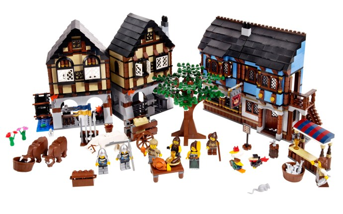 LEGO 10193 Medieval Market Village