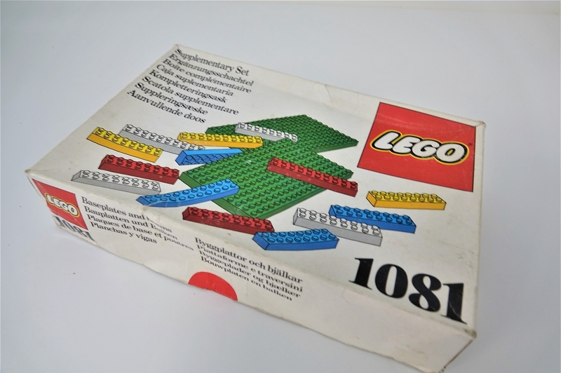 LEGO 1081 Baseplates and Beams