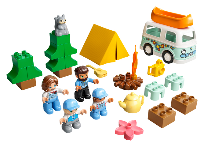 LEGO 10946 Family Camping Van Adventure
