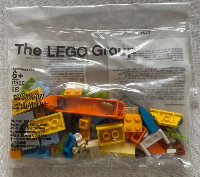 LEGO 11922 Parts for Book: The Book of Bedtime Builds polybag