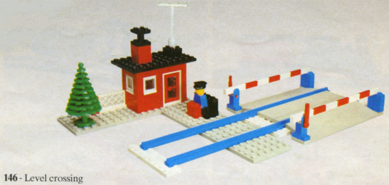 LEGO 146 Level Crossing