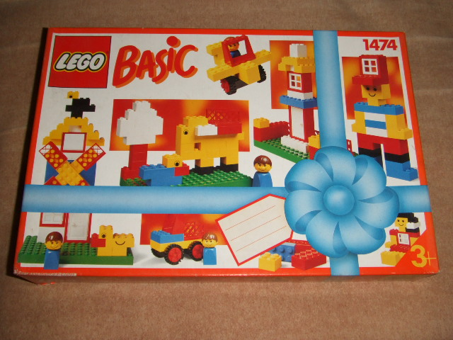 LEGO 1474 Basic Building Set with Gift Item